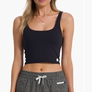 Vuori Daily Crop Tank in Black Heather